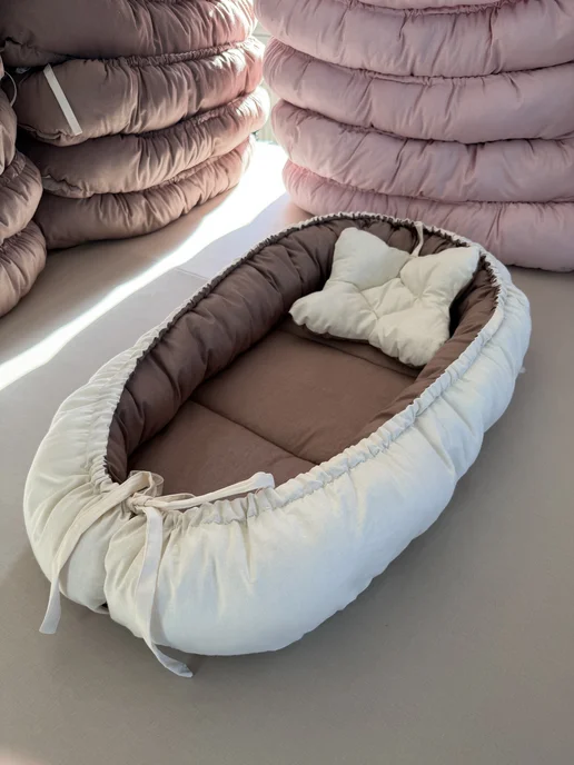 LiliKids Кокон гнездышко для новорожденного двустороннее с подушечкой, белый, фото 2