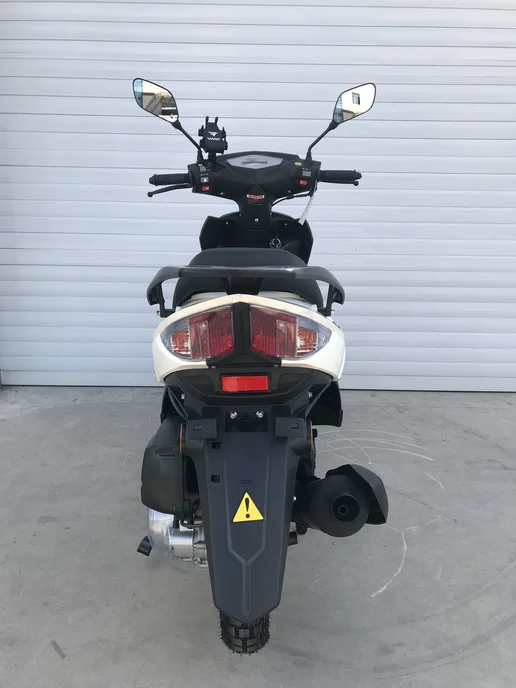 VMC Ventomatic Motus Company Скутер взрослый бензиновый двухместный VMC CORSA RS Т1500, белый, фото 2